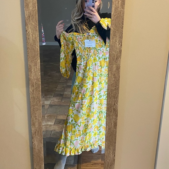 Meet your Posh Ambassador ⭐️, V - Picture 7 of 8